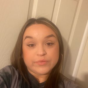 Meet your Posher, Iliana